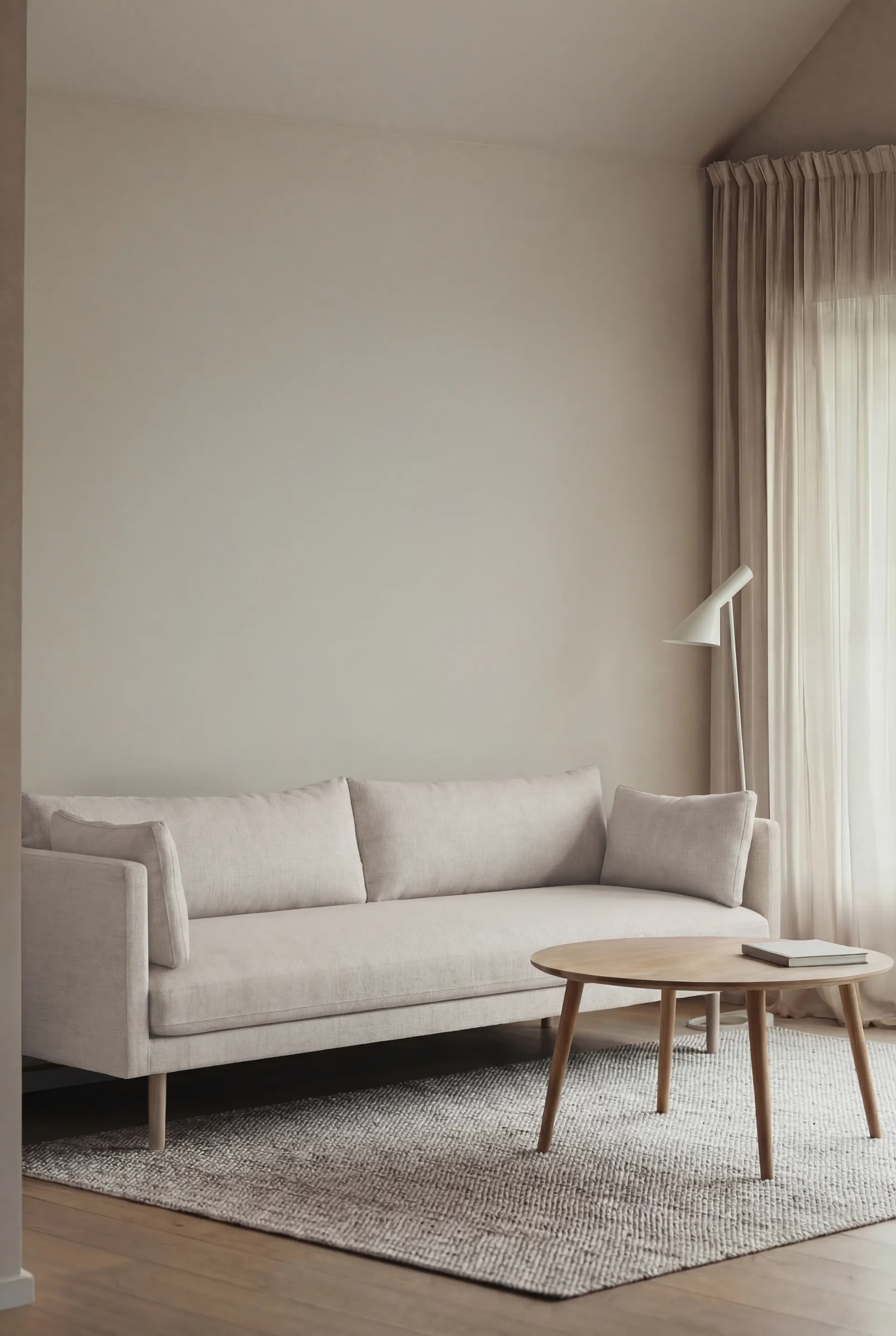 Linnevik sofa, Same Off White 6671-white-oiled oak, 4-seater, without skirt 1898