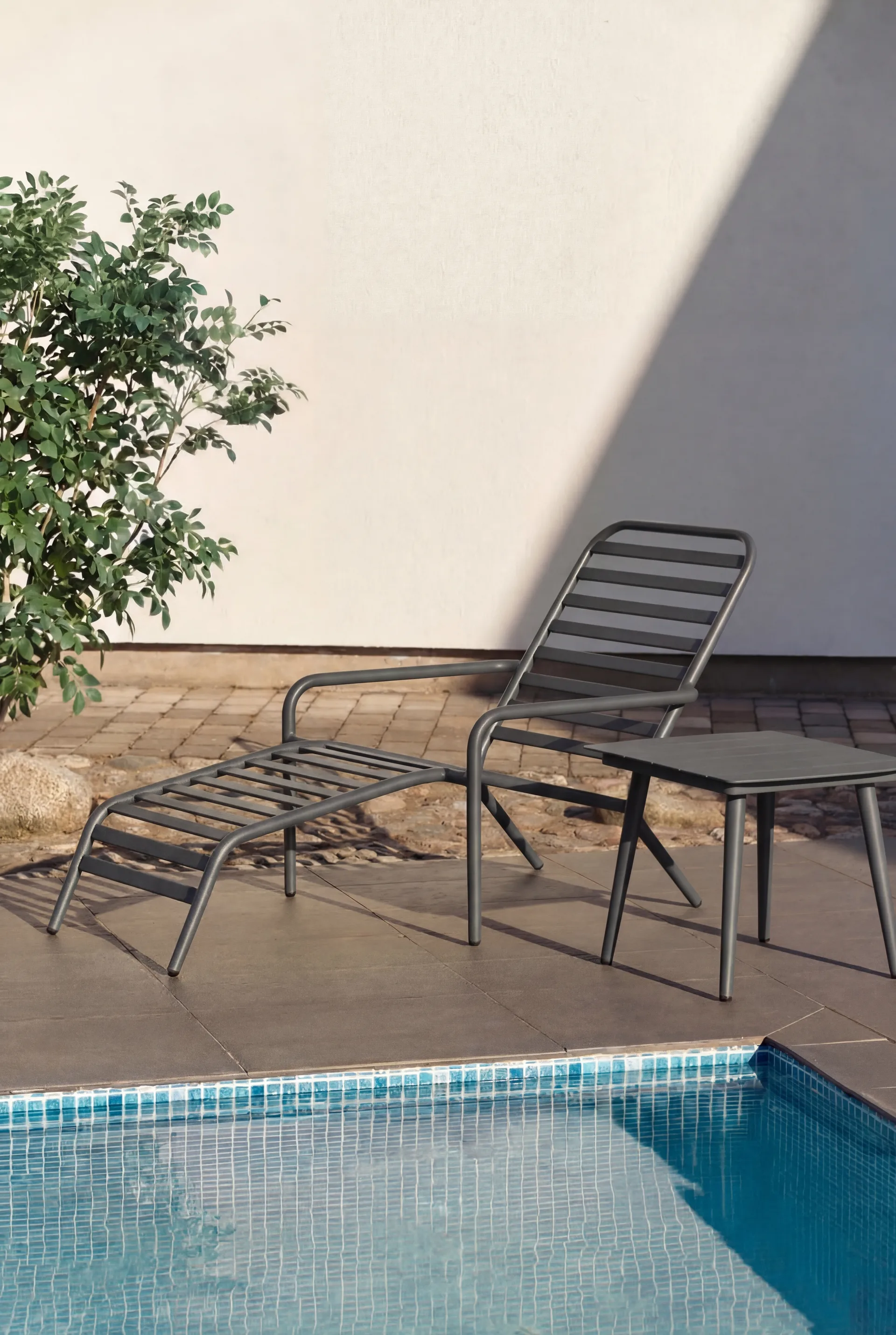 Marsala side table, Anthracite, 55x50 cm 1898