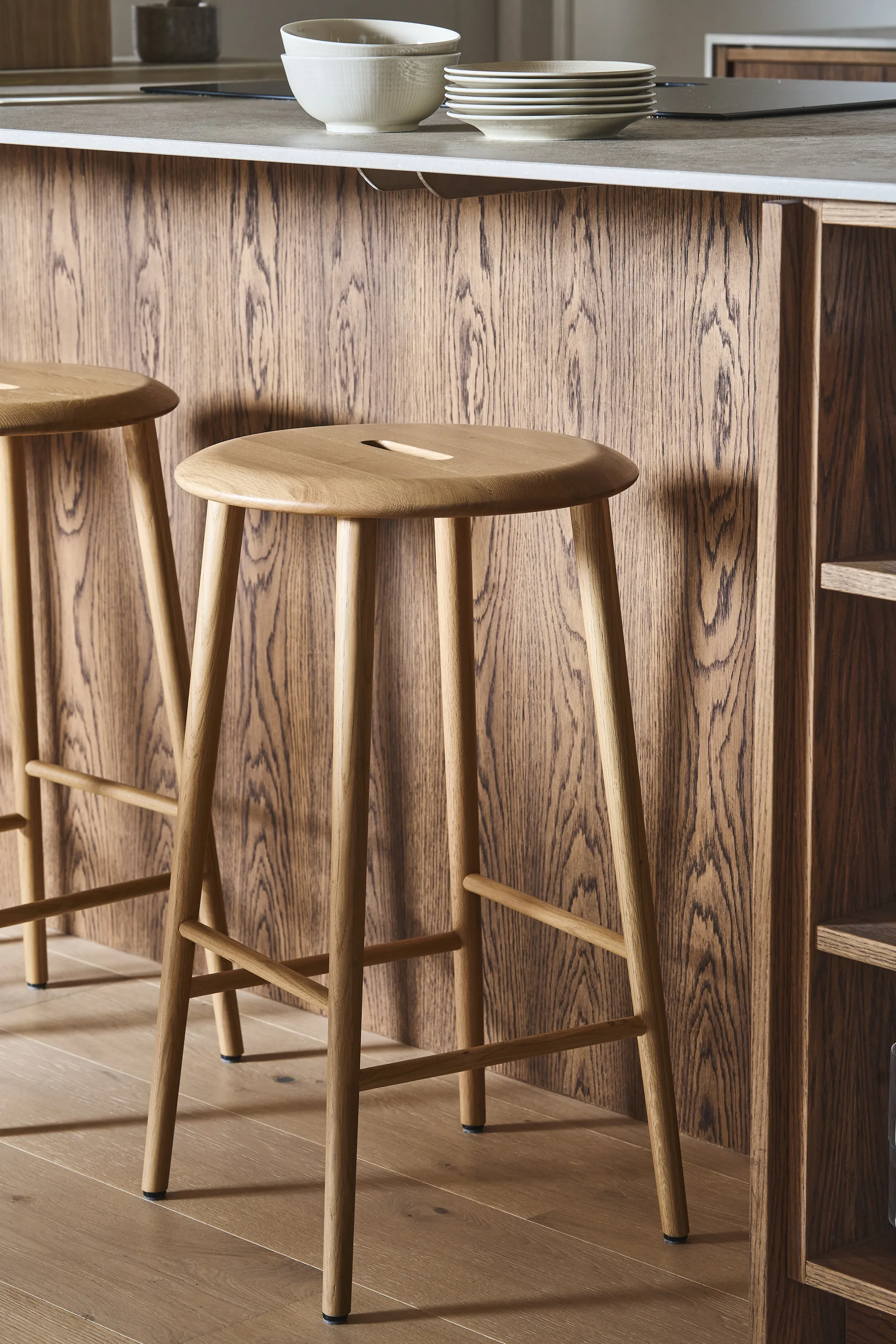 Norrabo round bar stool 65 cm, Natural lacquered oak 1898