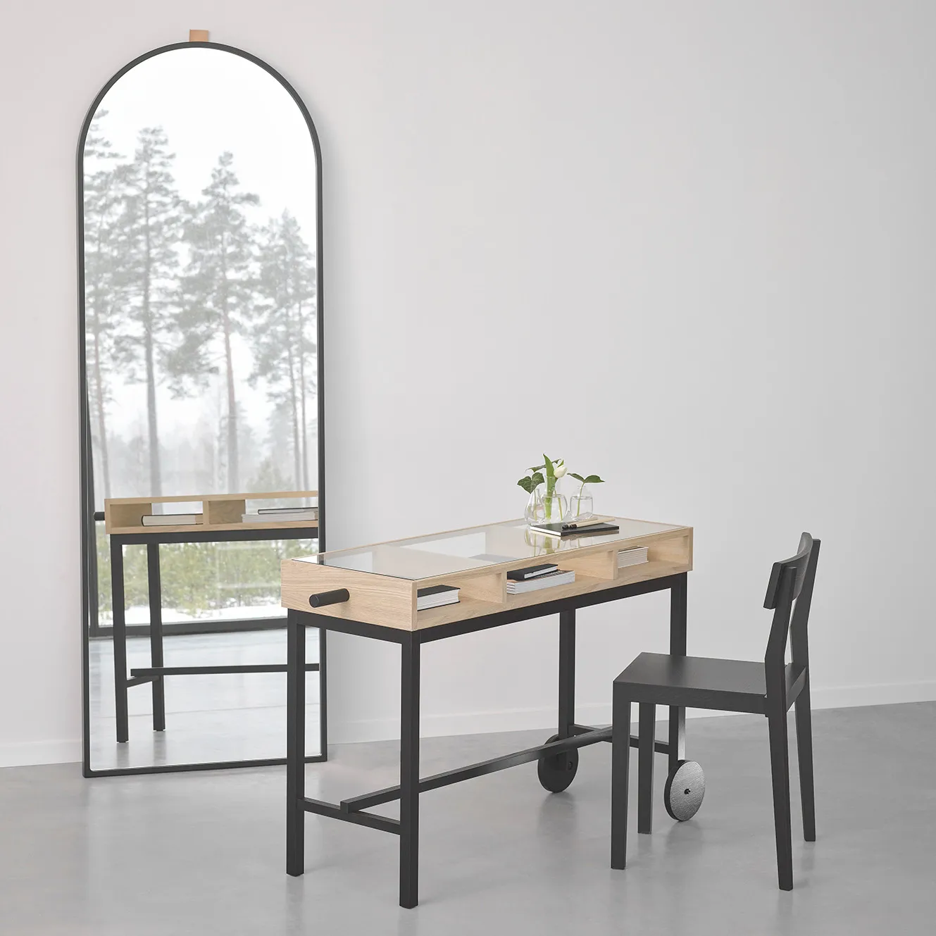 Echo mirror, Black A2