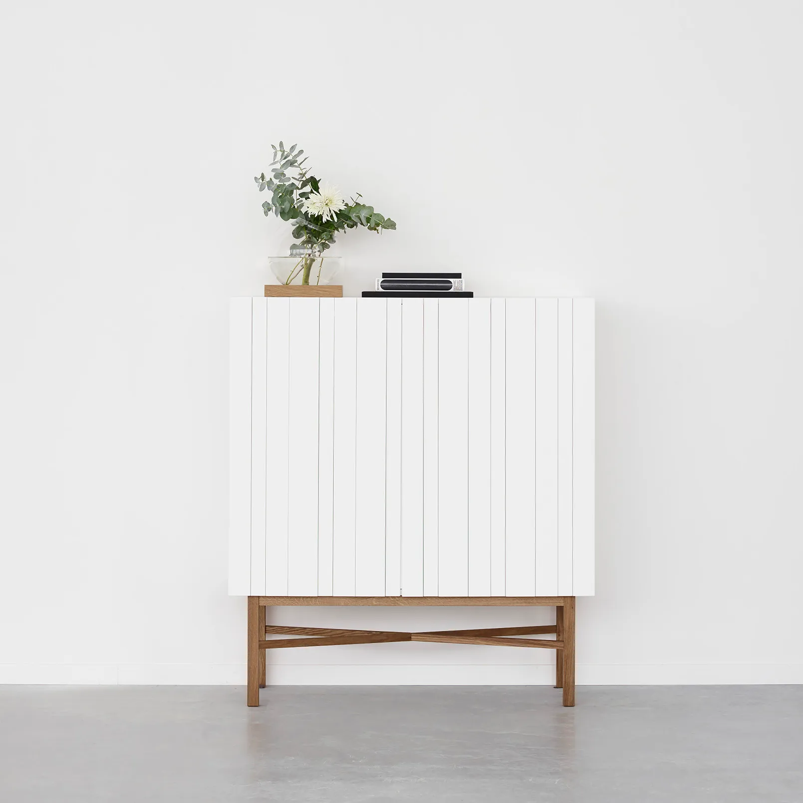 White Cabinet cabinet, oak A2