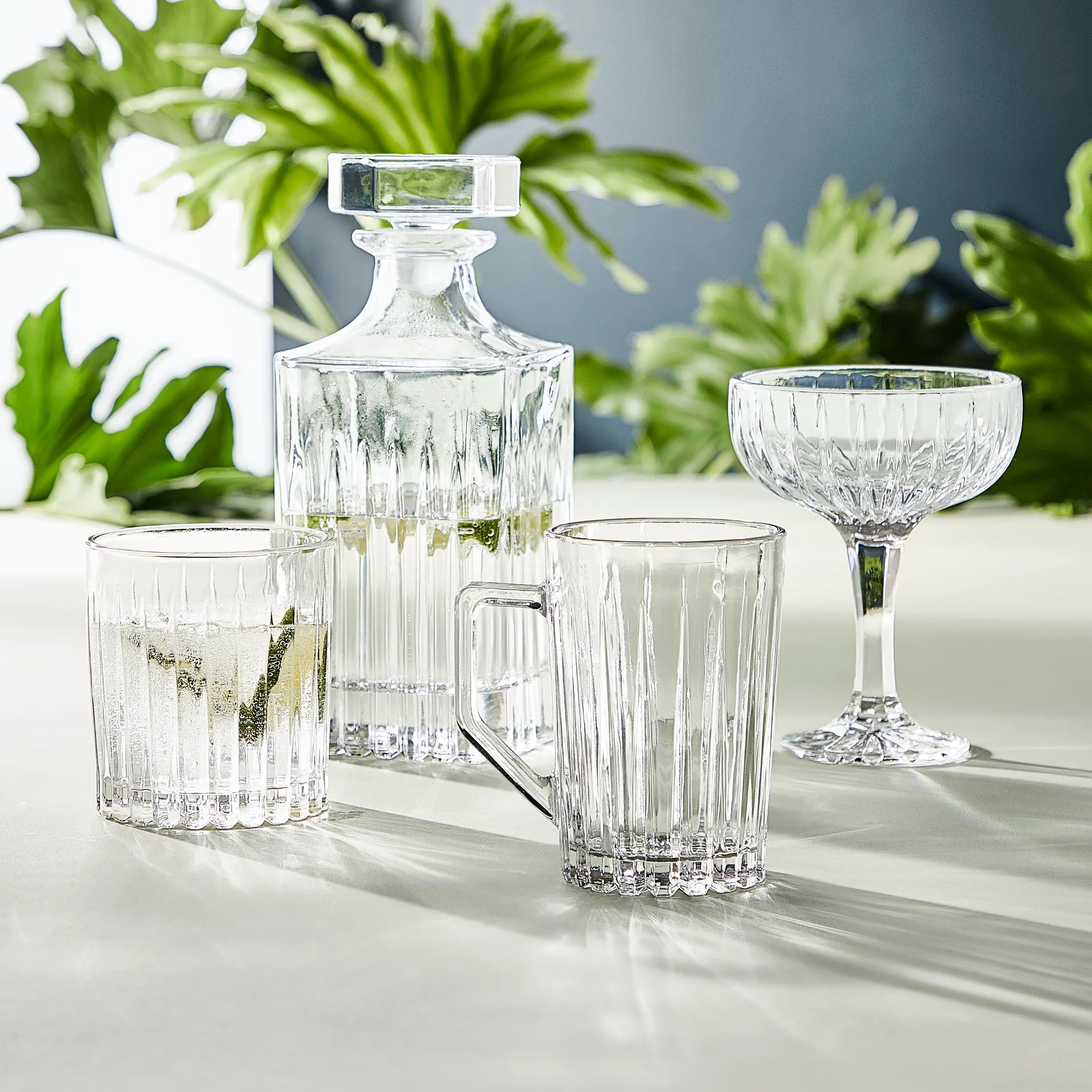 Relief whisky glass 31 cl 4-pack, Clear Aida