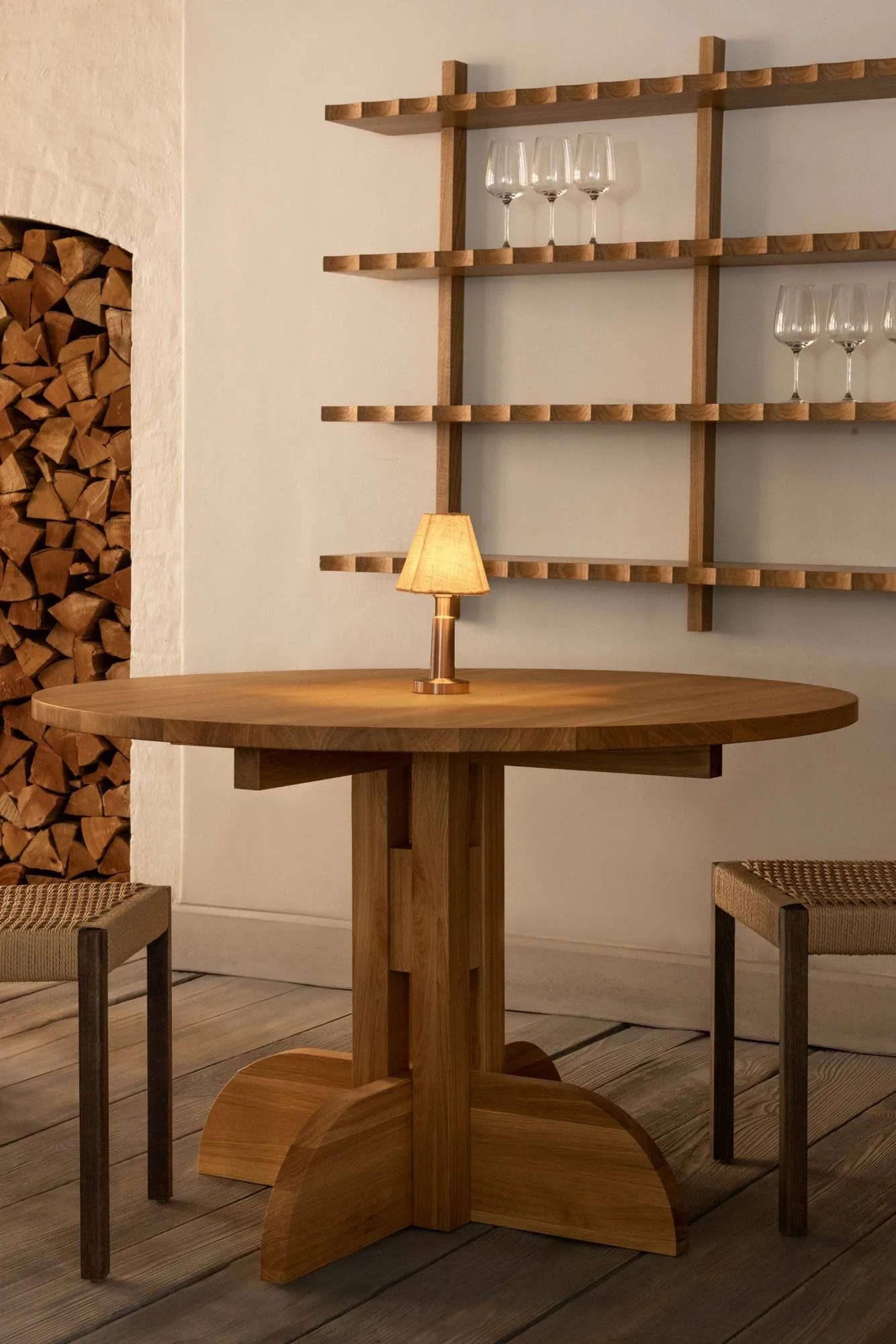 Puffin Dining Table oak veneer natural, Natural oak veneer, Ø120 cm Audo Copenhagen