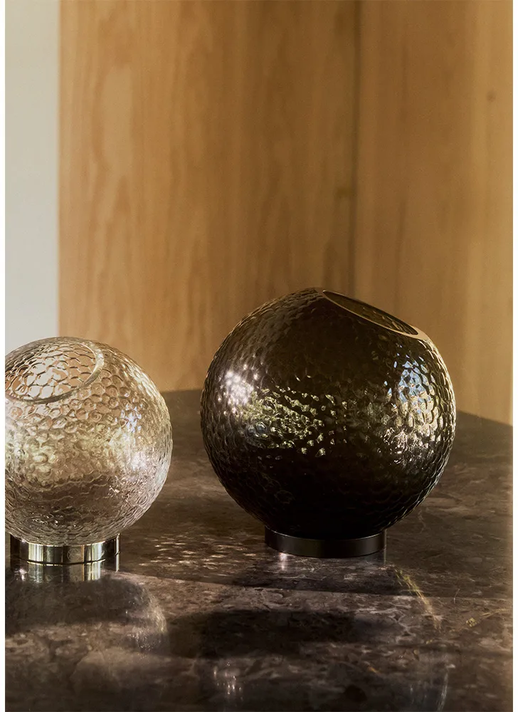 Globe bubbles vase Ø17 cm, Black AYTM