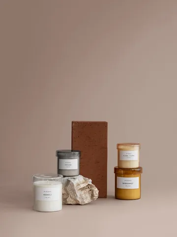 Vaola scented candle Neroli - L, 45 H - blomus