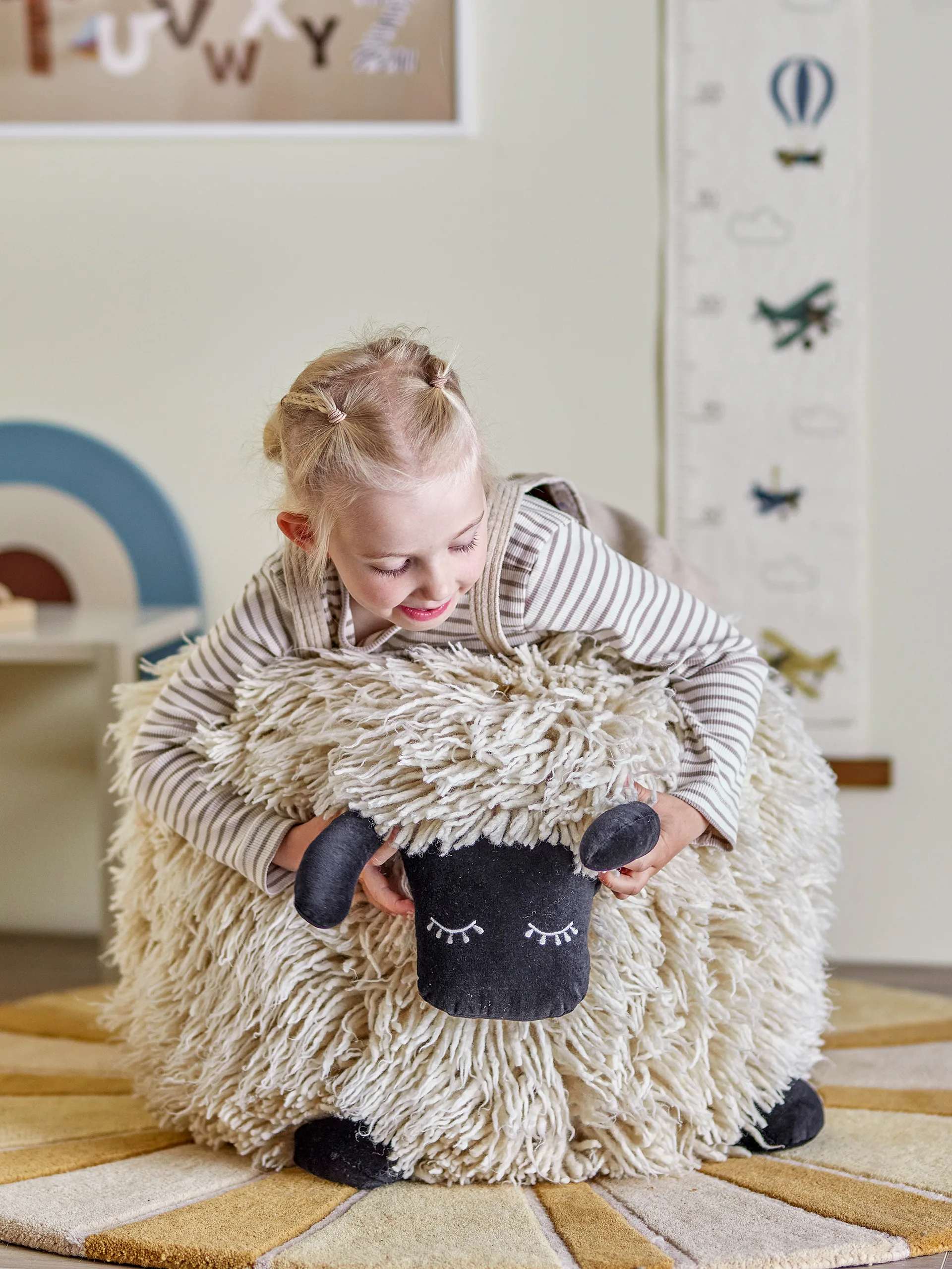 Dolly pouf wool 50x45 cm, White Bloomingville