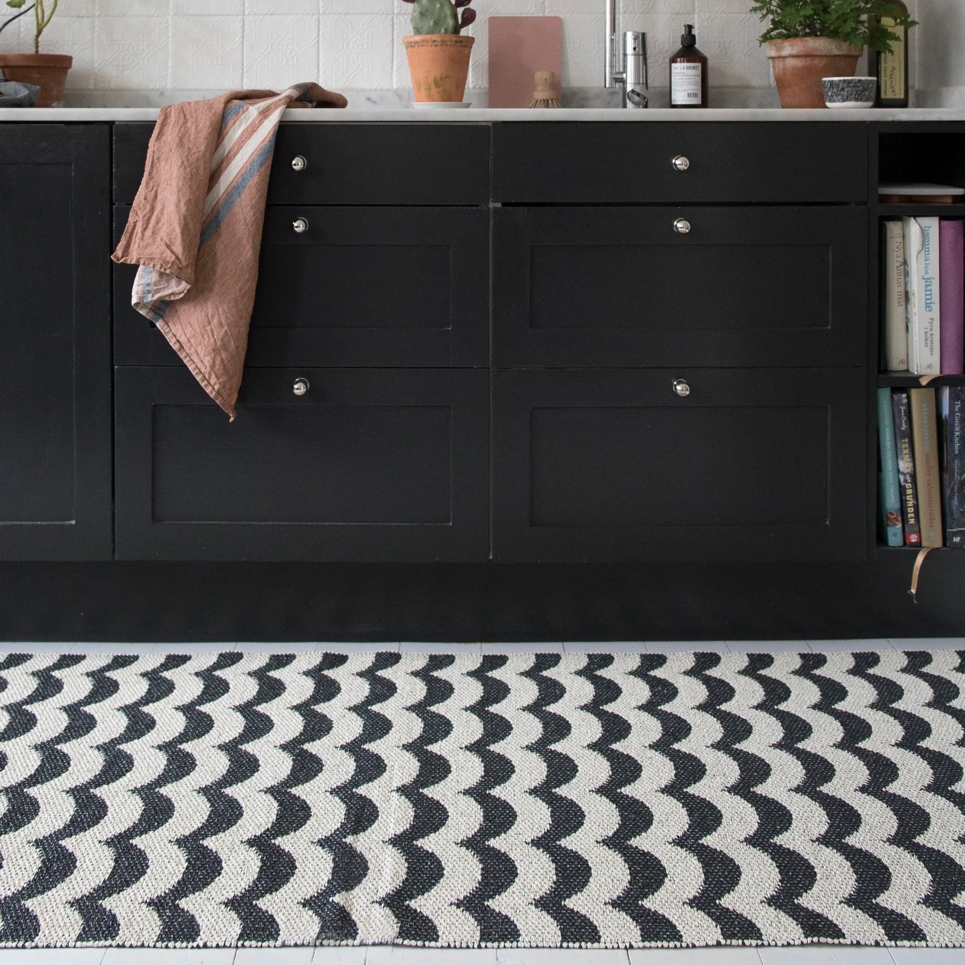 Ocean rug beluga, 70x200 cm Brita Sweden