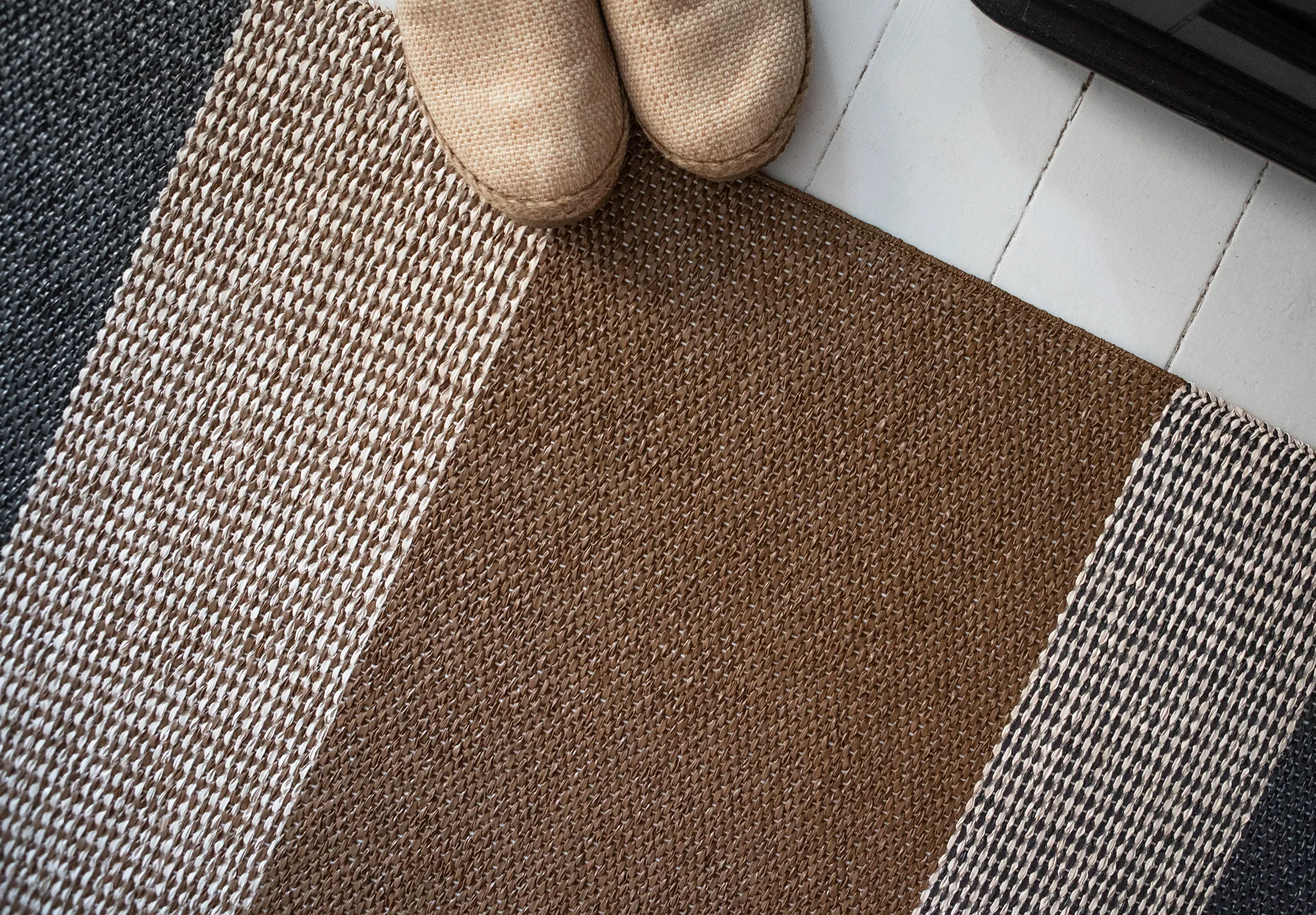 Seasons rug cacao (brown-black), 70x250 cm Brita Sweden