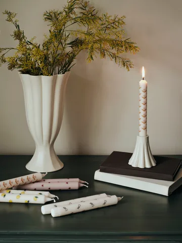 Tulip taper candles 2-pack - White-soft pink - Broste Copenhagen