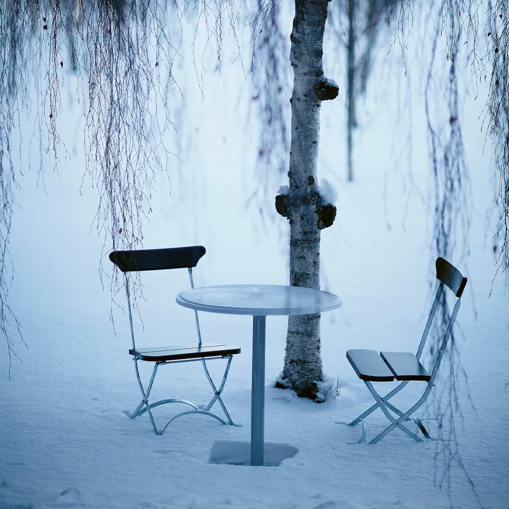 Classic No.2 chair, Black, green stand Byarums bruk