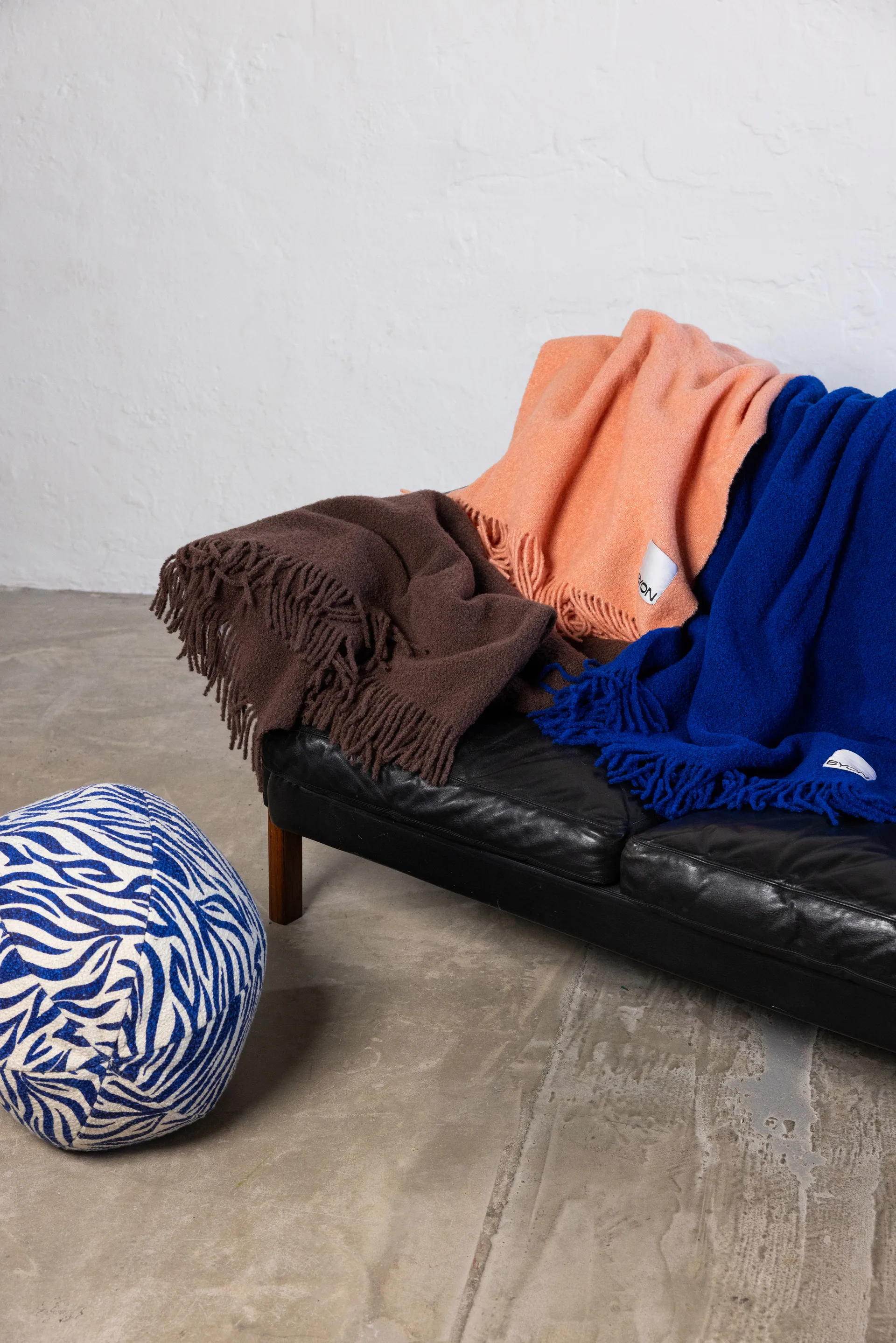 Franca throw blanket 130x170 cm, Brown Byon