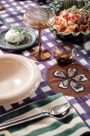 Sera tablecloth - Plum (purple), 150x280 cm - Byon