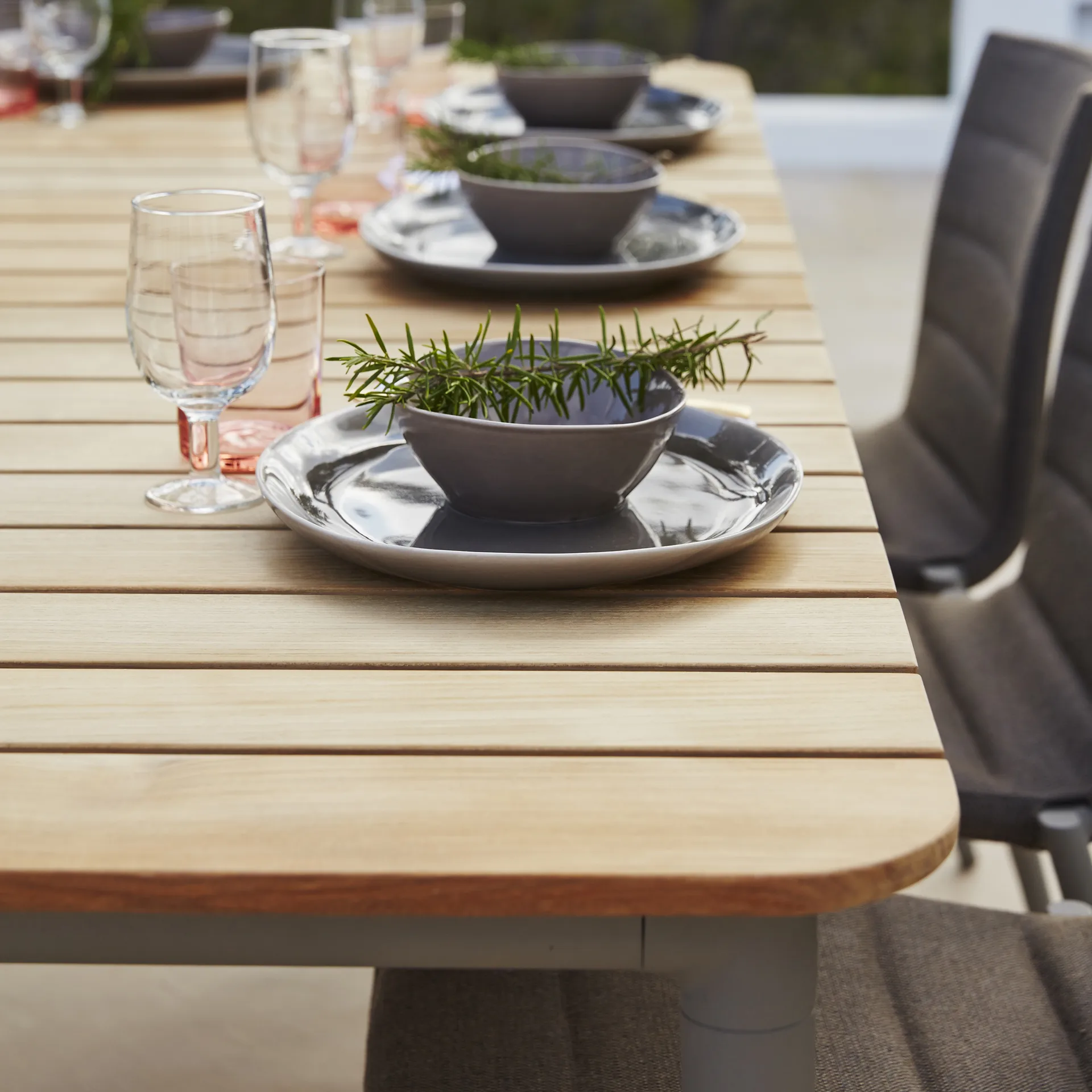 Core dining table teak 274x100x74 cm, Lava grey stand Cane-line