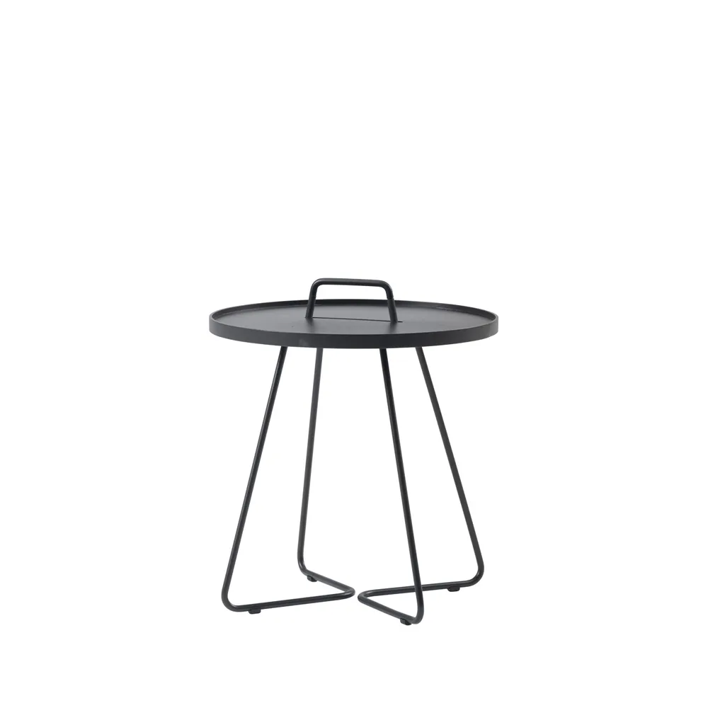 On the move table Ø37 cm, Black Cane-line