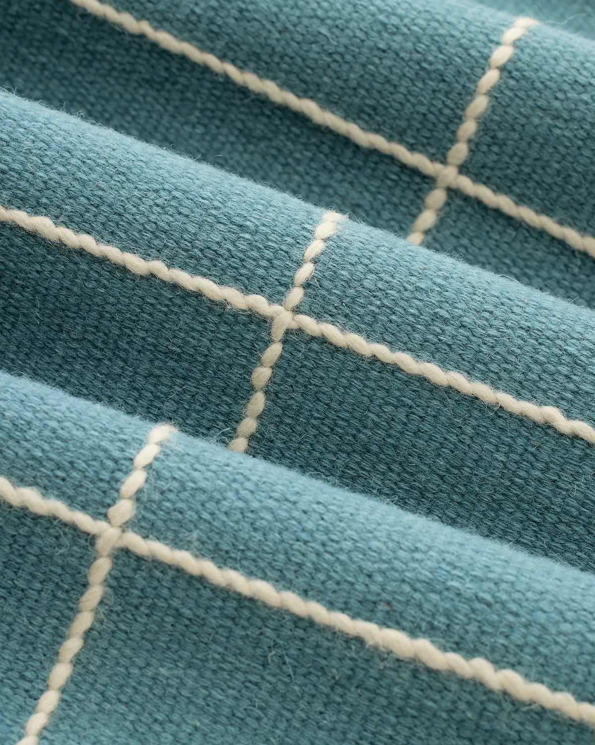 Milan rug, Heaven blue-off white, 230x320 cm Chhatwal & Jonsson