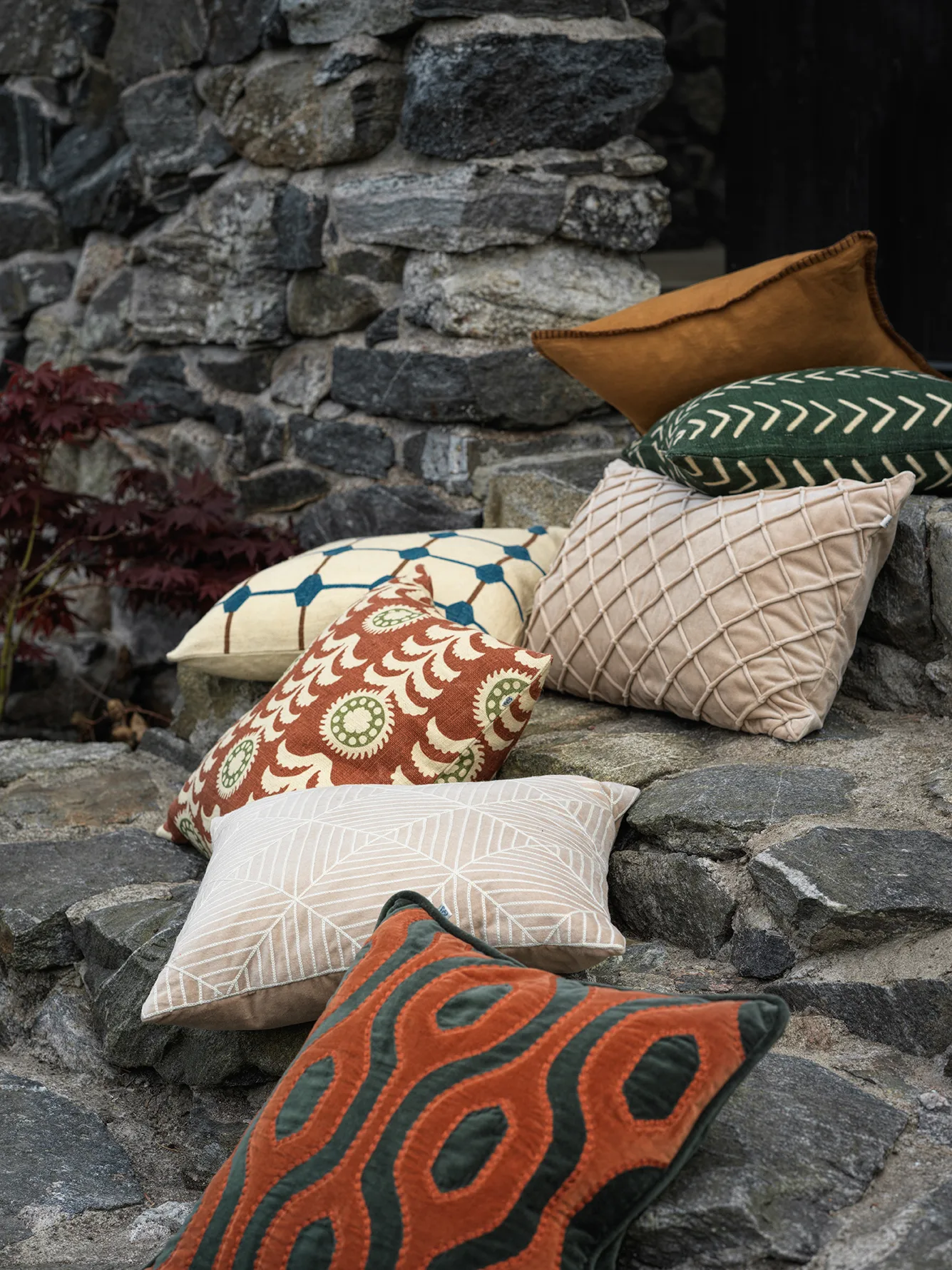 Varanasi cushion cover 50x50 cm, Forest green-terracotta Chhatwal & Jonsson