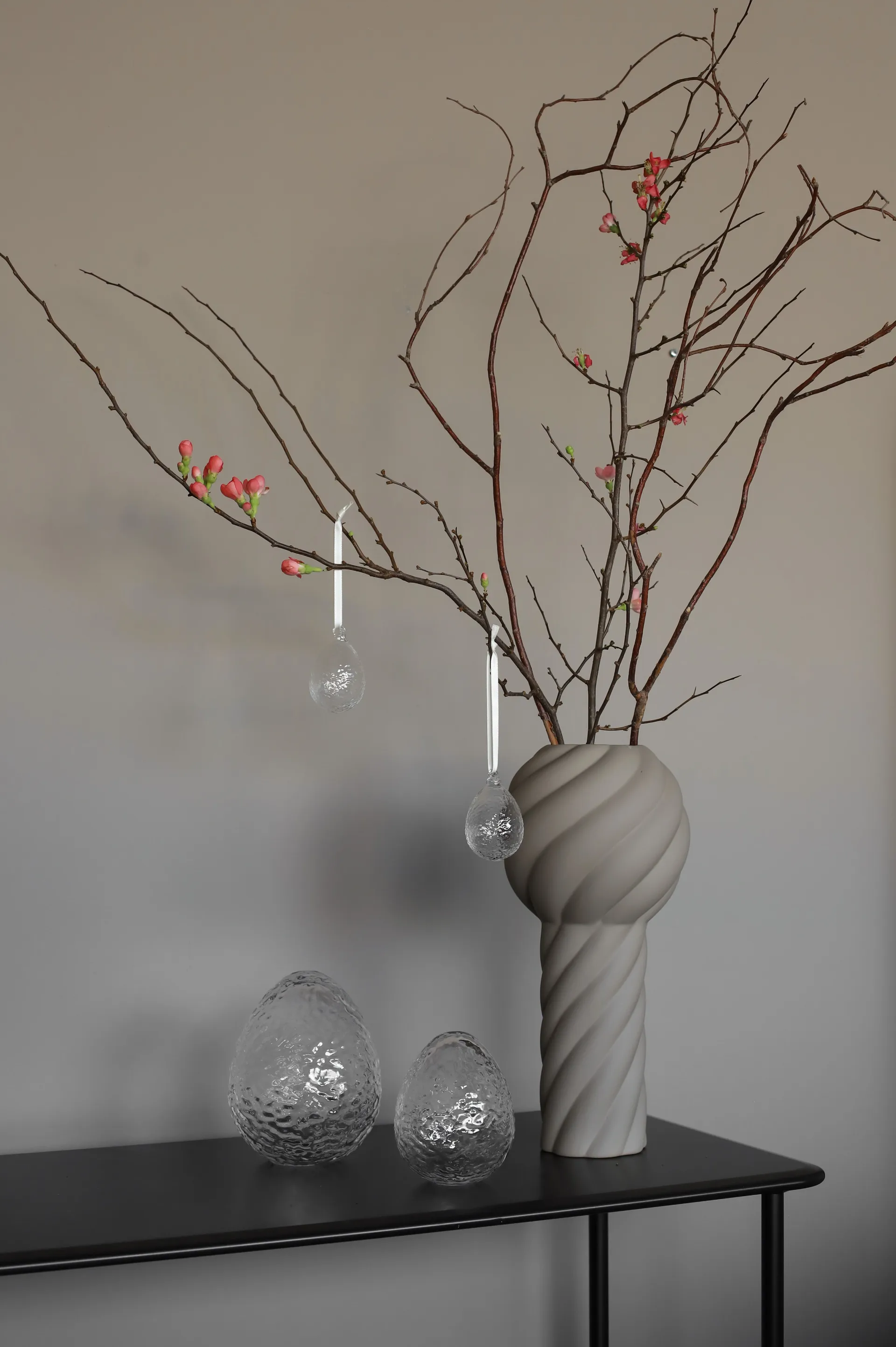Gry standing egg 16 cm, Clear Cooee Design