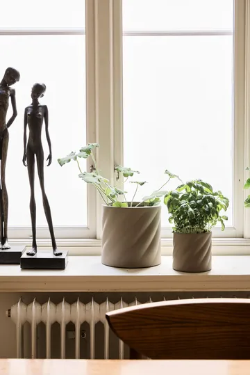 Twist plant pot - Sand, medium Ø19 cm - Cooee Design