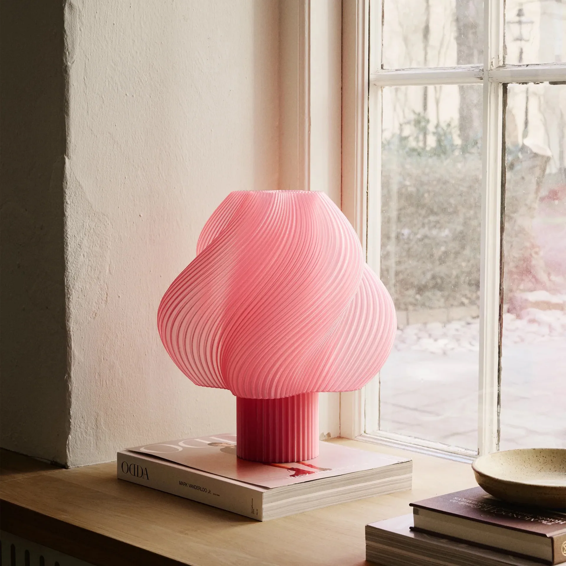 Soft Serve table lamp, Peach sorbet, Grande, 34 cm Crème Atelier