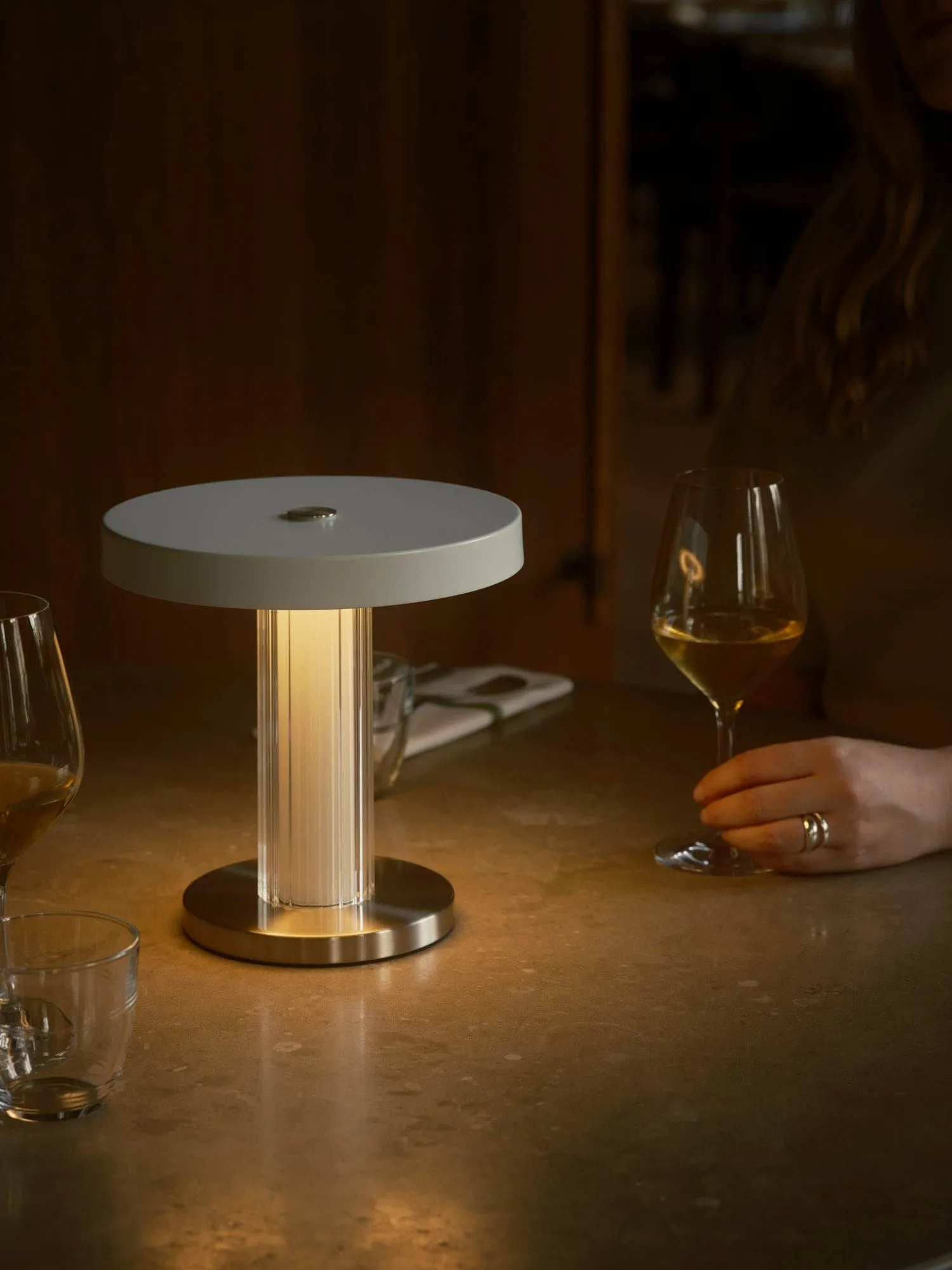 Trezzi portable table lamp, White Design For The People
