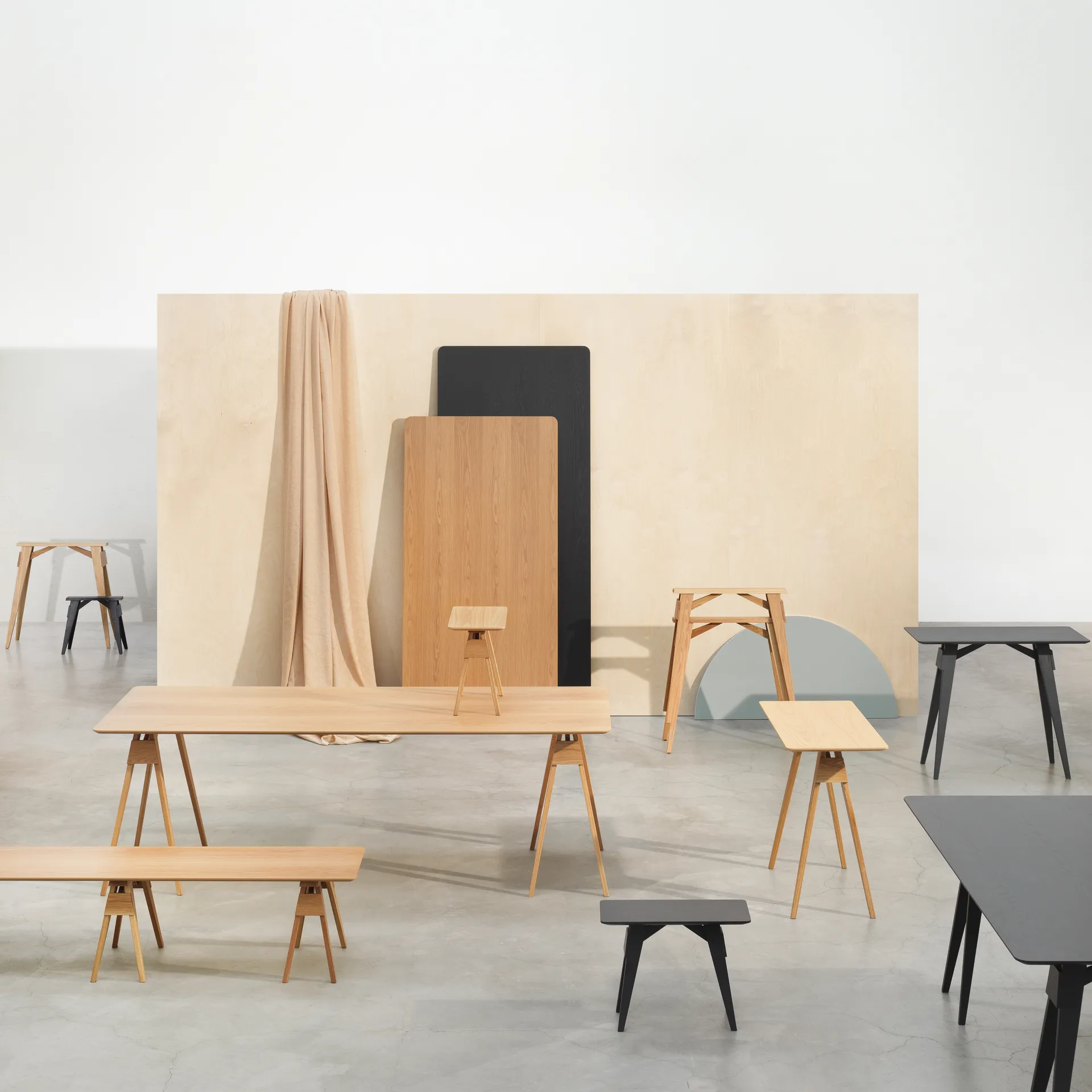 Arco side table S, Black Design House Stockholm