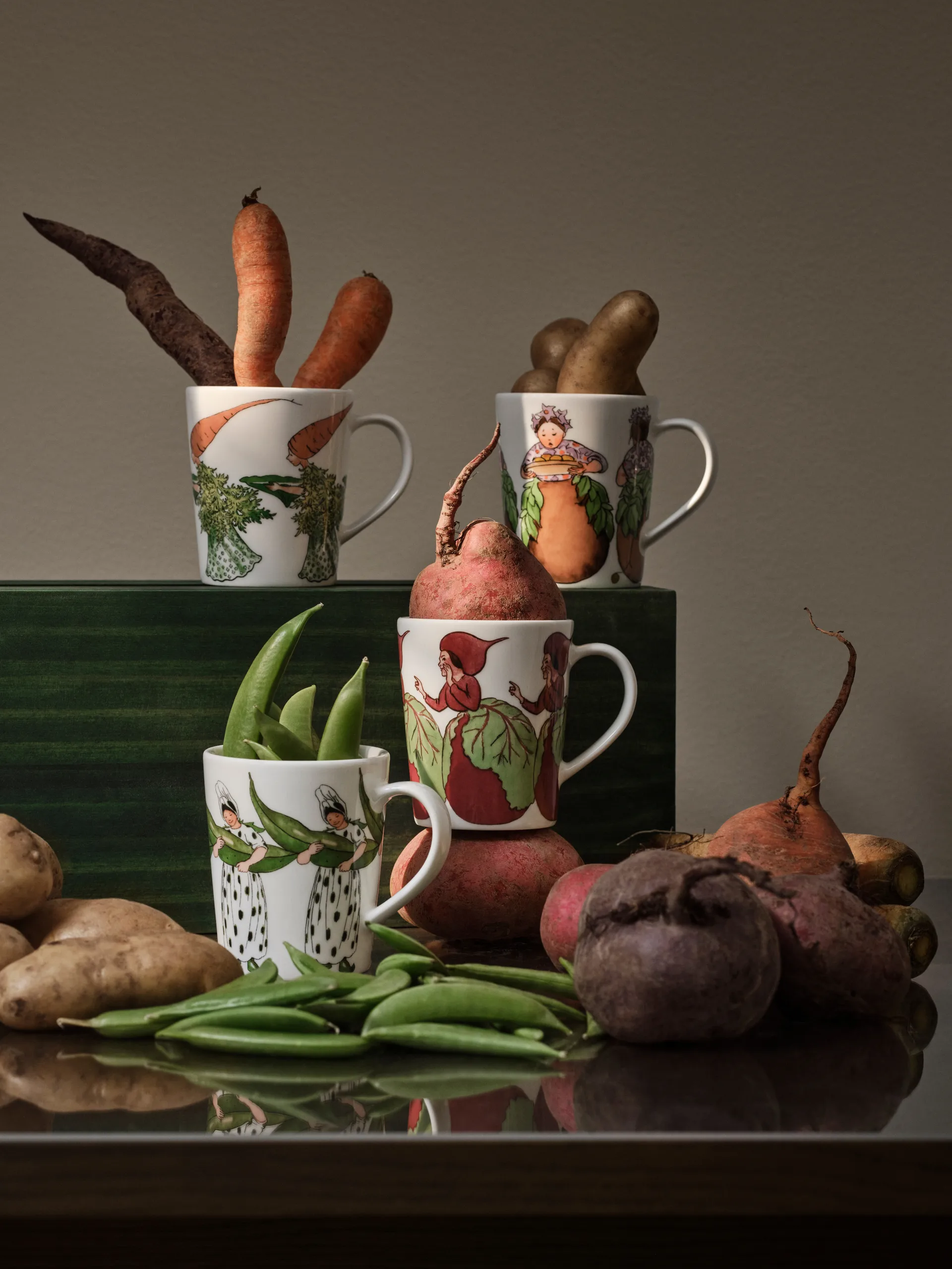 Mrs Broad Bean mug, 28 cl, with handle Design House Stockholm