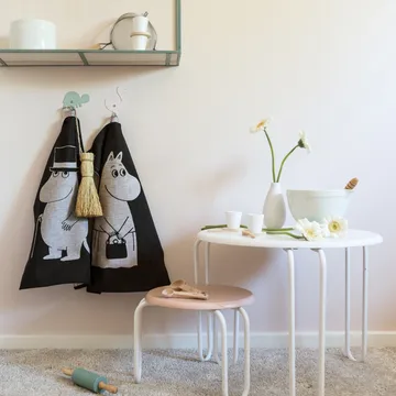 Big Moominmamma kitchen towel 35x50 cm - black - Ekelund Linneväveri