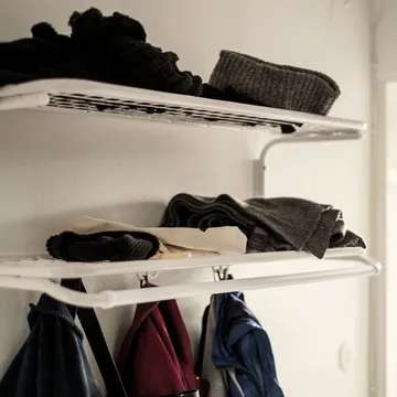 Classic 650 hat shelf - Black/black, 2 levels, 90 cm - Essem Design
