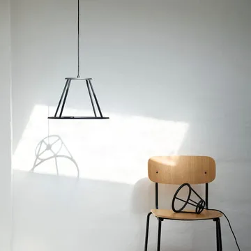 J182 Holmen chair - Oak veneer-black legs - FDB Møbler