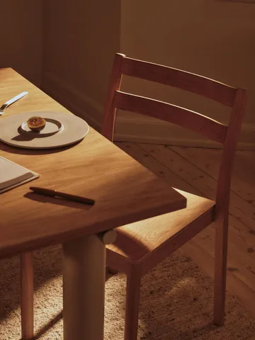 Atura dining table - Light cashmere oak veneer, 90x200 cm - Ferm Living