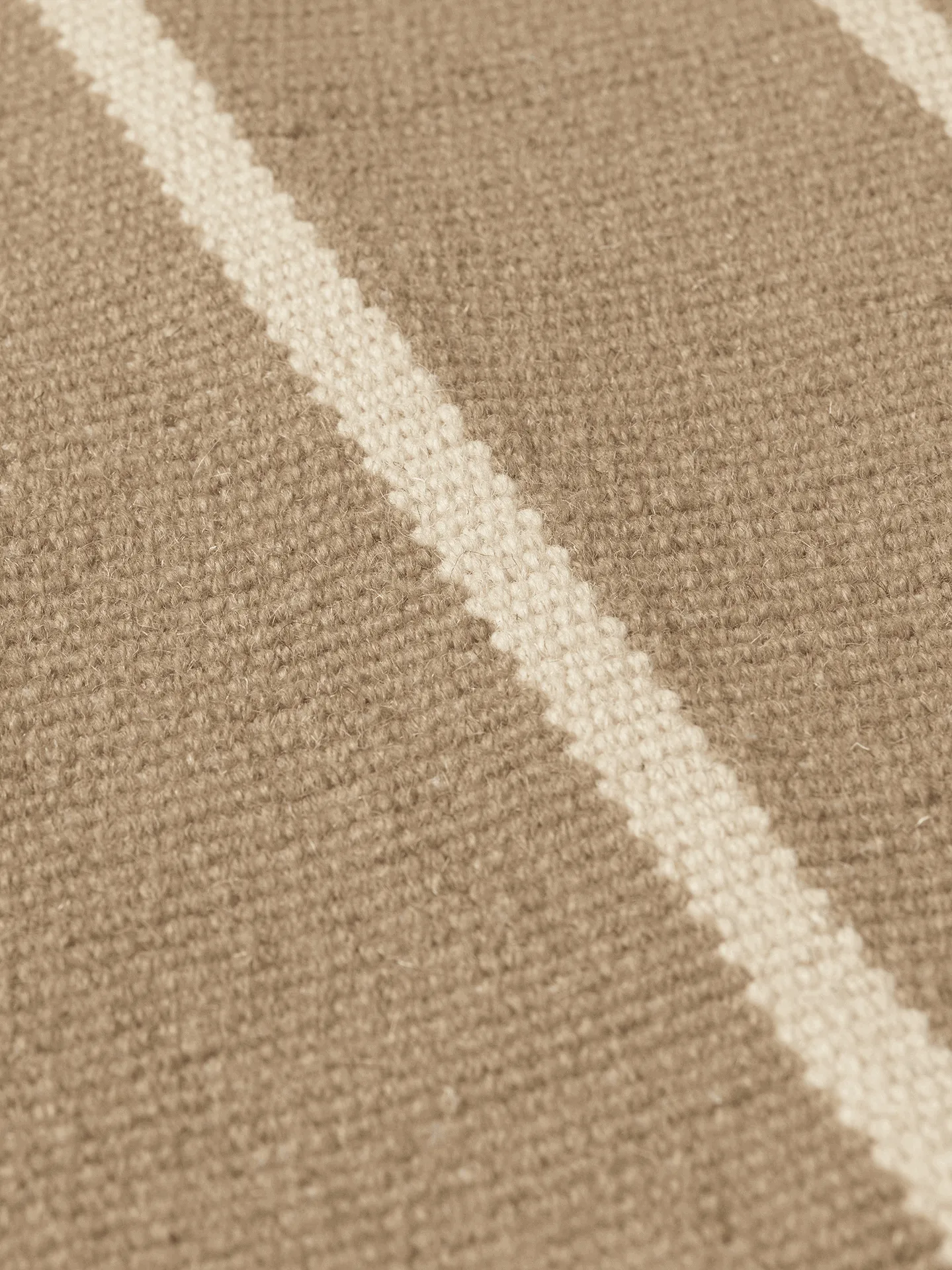 Calm kelim carpet, Dark Sand, Off-white, 140x200 cm Ferm Living