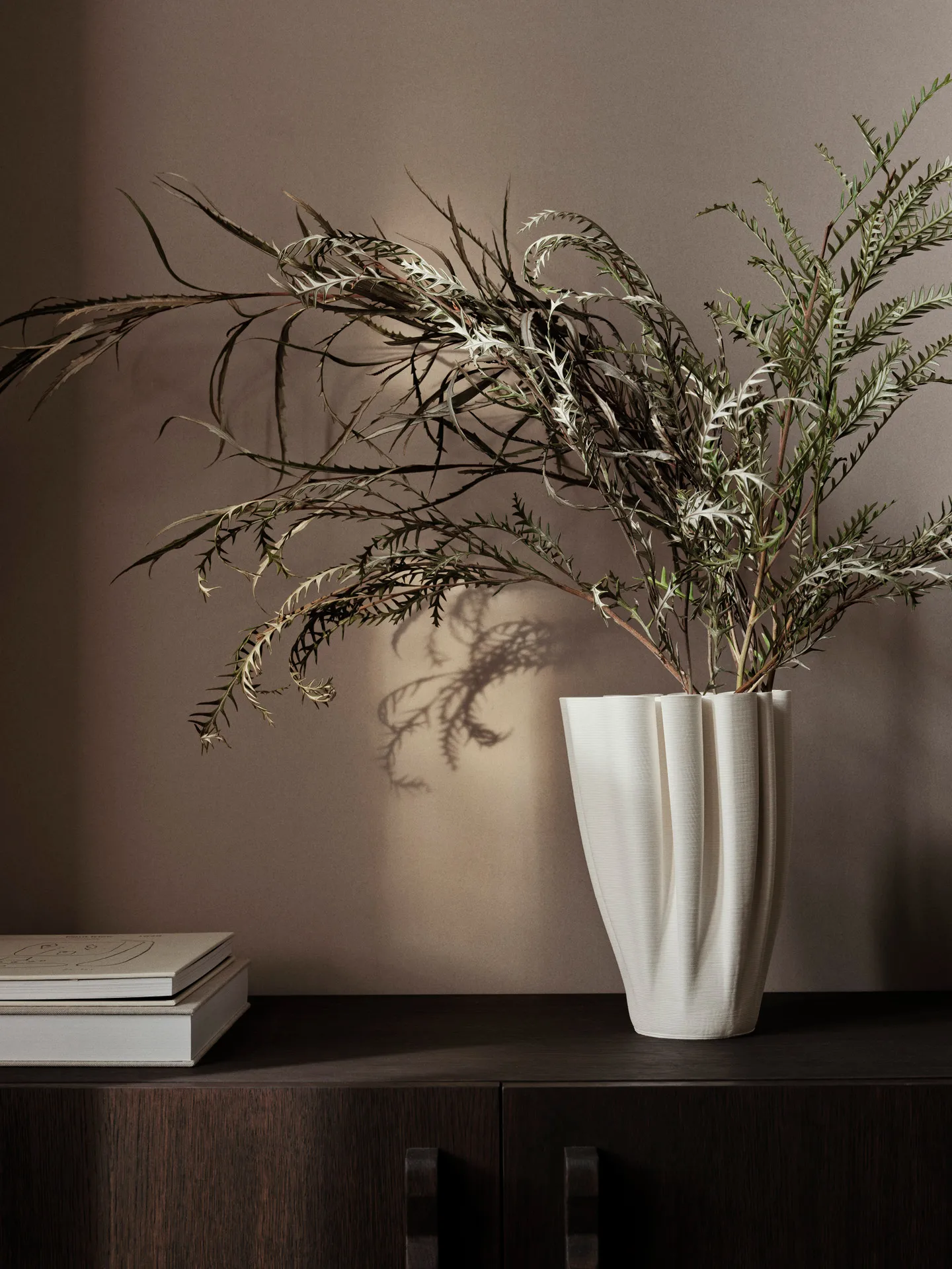 Dedali vase 25 cm, Off-white Ferm Living