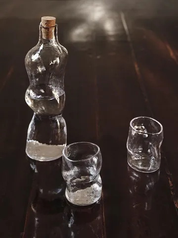 Dimple carafe 1 L - Clear - Ferm Living