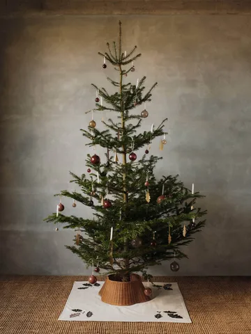 Drape braided tree skirt Christmas tree basket - Natural - Ferm Living