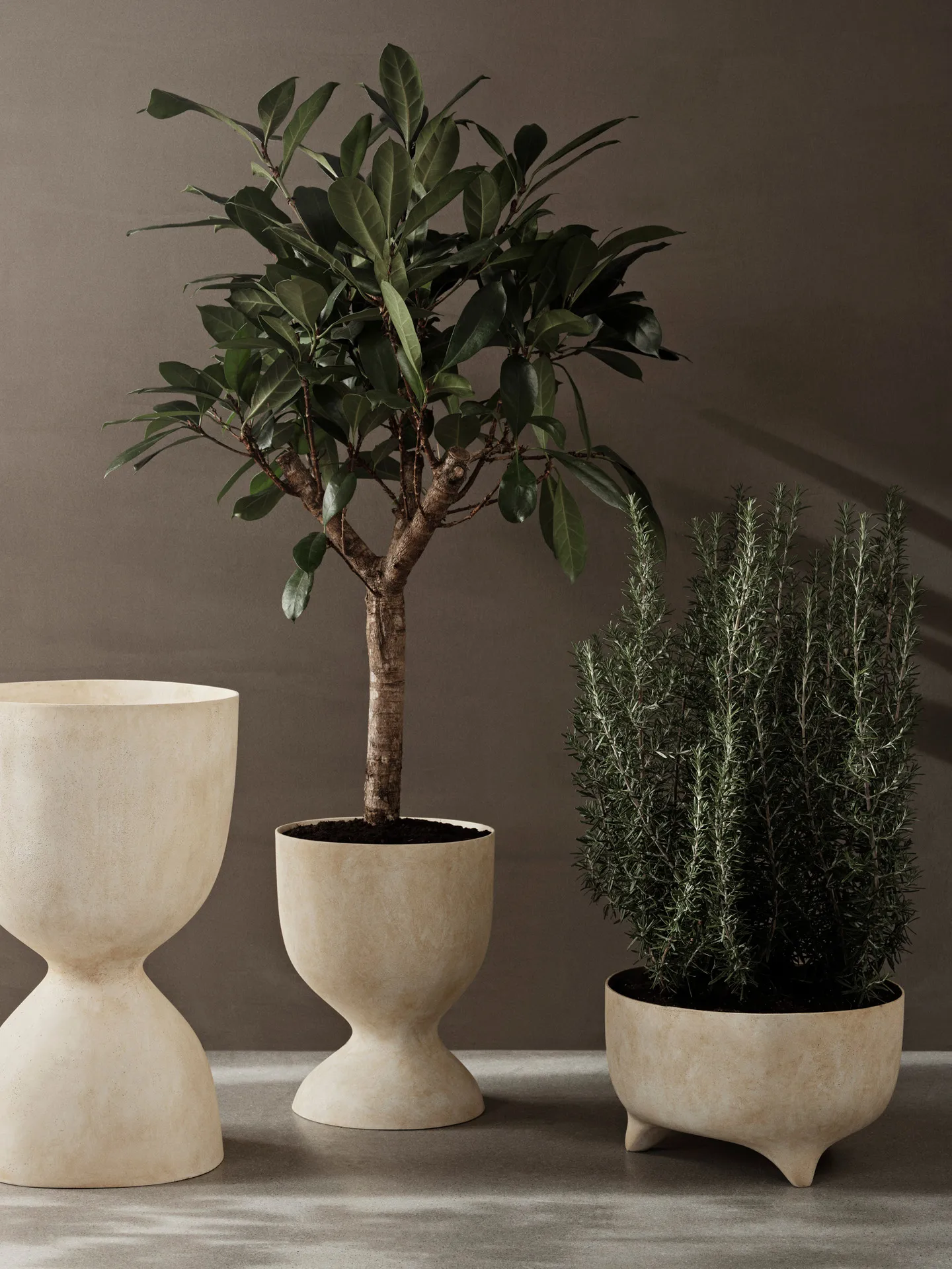 Evoke flower pot 70 cm, Warm Sand Ferm Living
