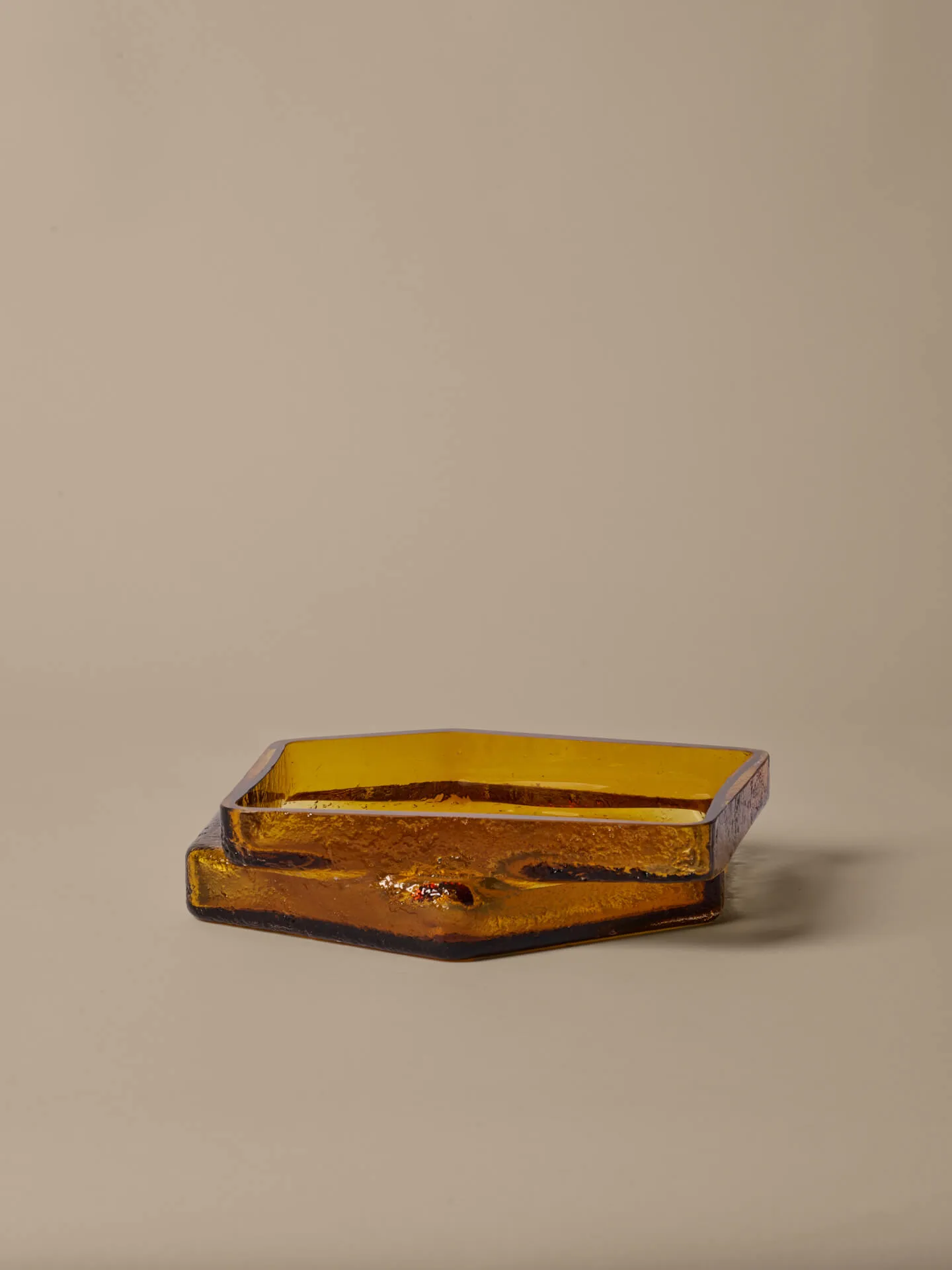 Muro centerpiece, Recycled amber Ferm Living