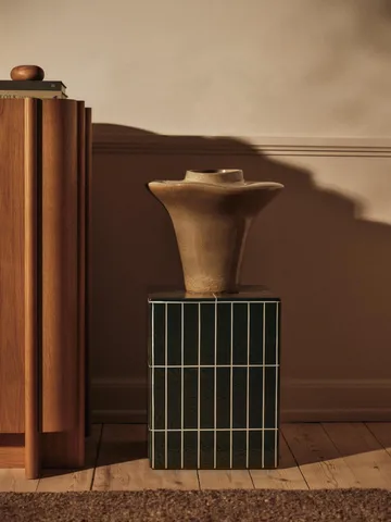 Pillar side table - Dark green, 32x32x42 cm - Ferm Living