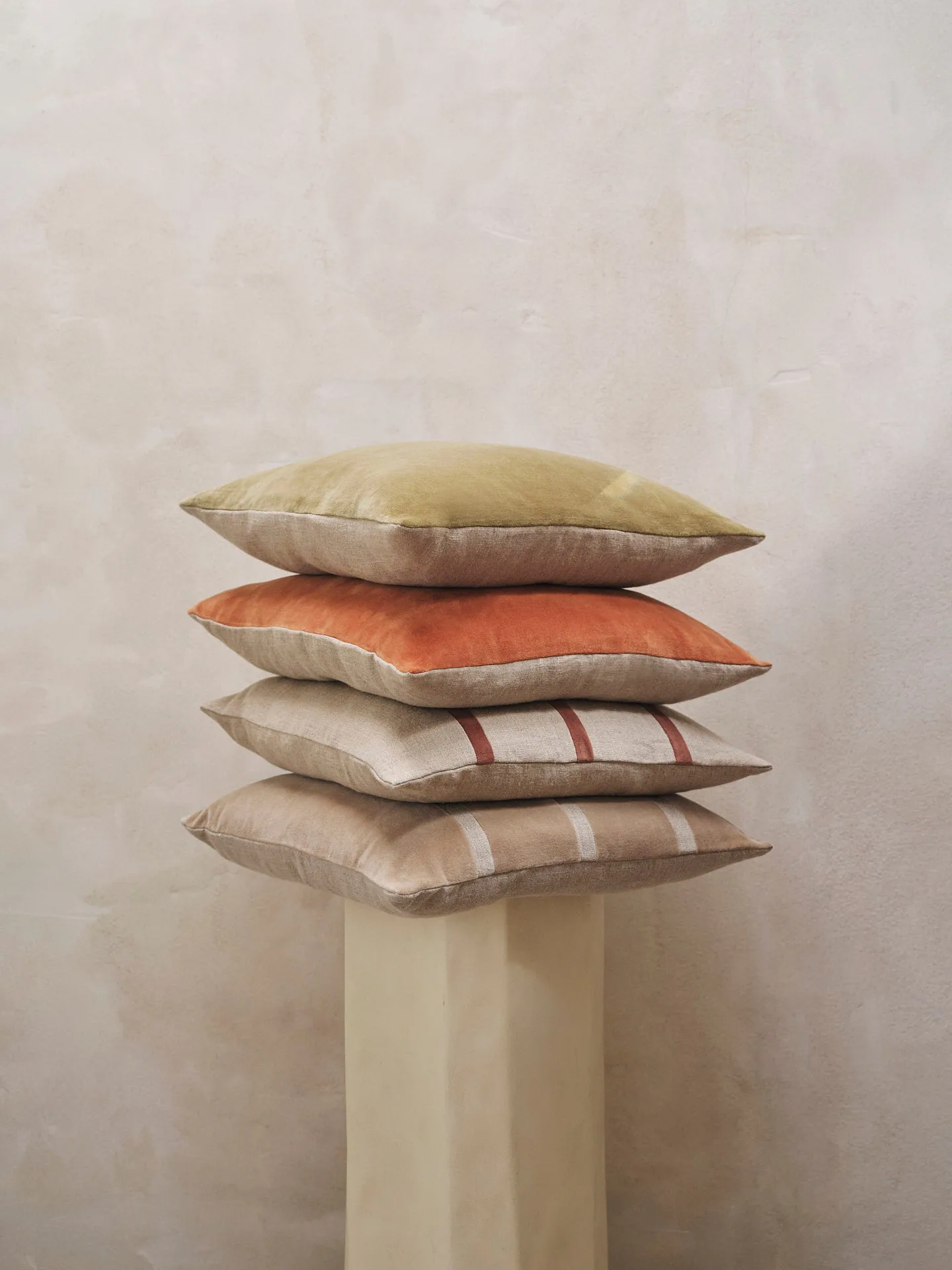 Senti cushion 50x50 cm, Khaki Ferm Living