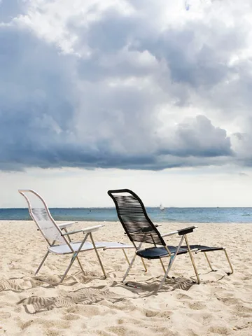 Spaghetti sun lounger with footrest - Black - Fiam