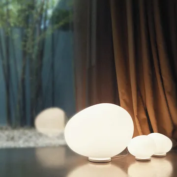 Gregg Grande table lamp - White - Foscarini