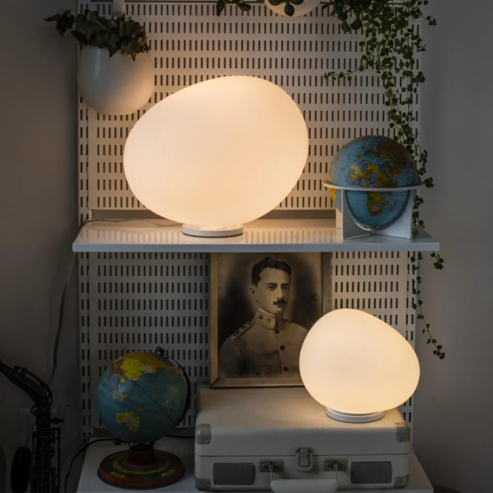 Gregg media table lamp, White Foscarini