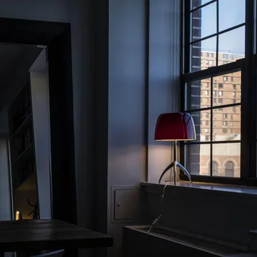 Lumiere Grande Dimmable table lamp - White, aluminium - Foscarini
