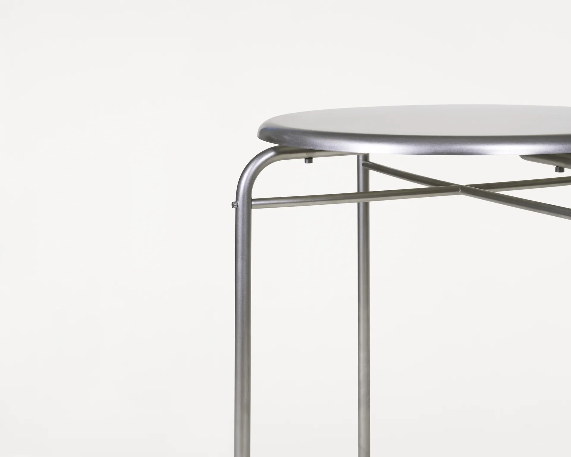 Petit Rond table, Stainless steel, Ø65x73 cm FRAMA