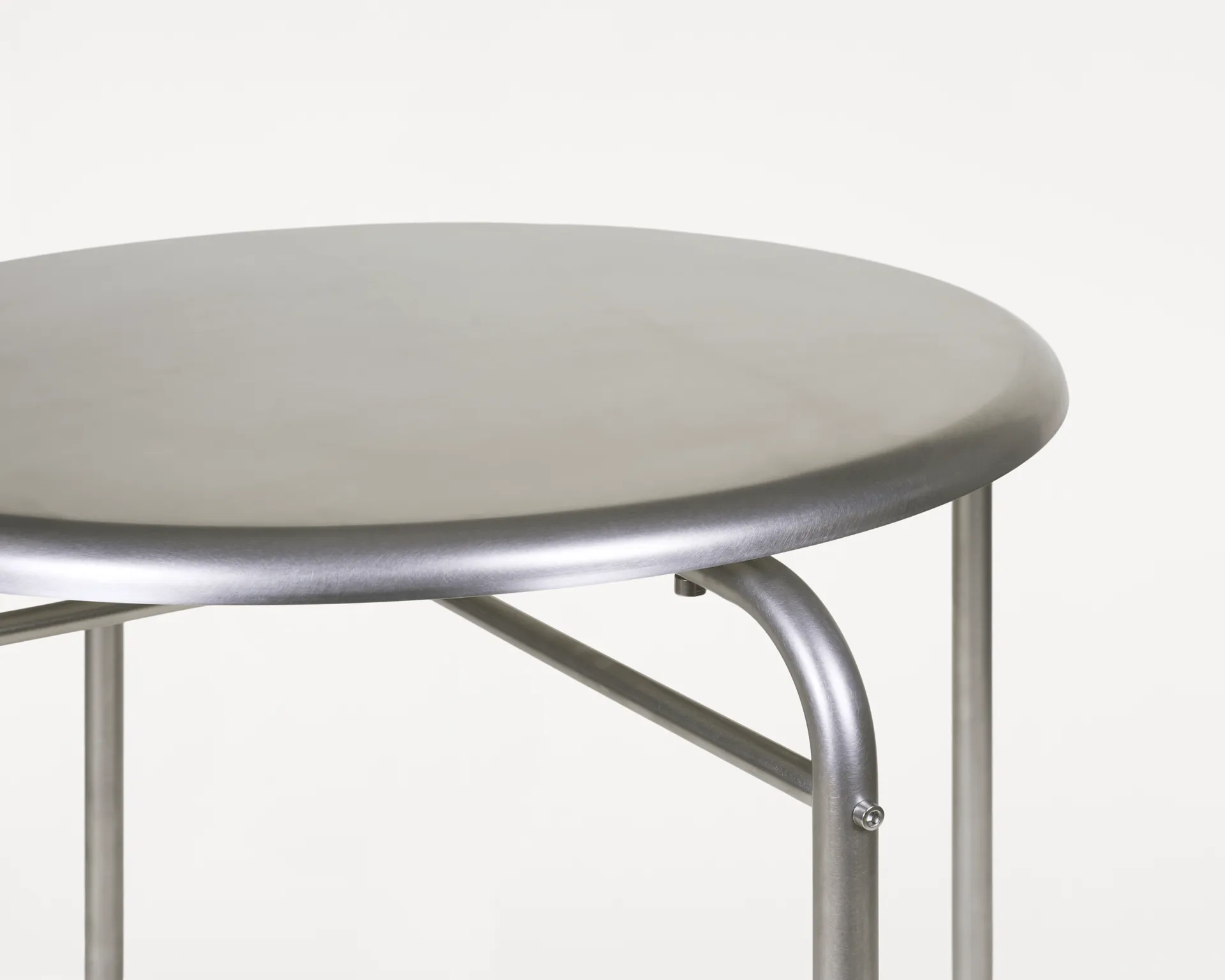 Petit Rond table, Stainless steel, Ø65x73 cm FRAMA