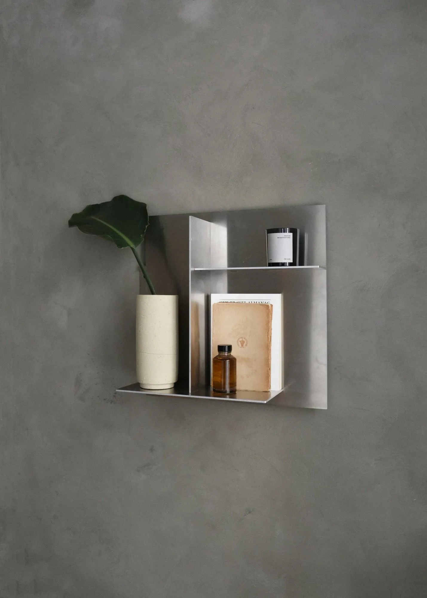 Rivet Typecase wall shelf, Aluminium, 44,6x44,6x16,1 cm FRAMA