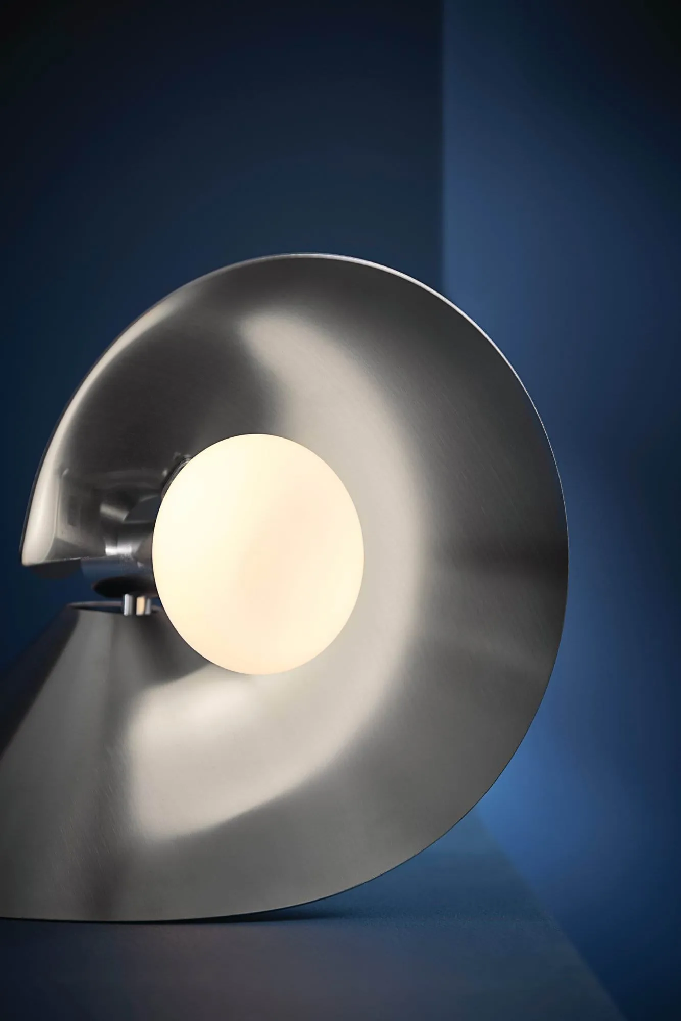 Peel table lamp, Brushed stainless steel Frandsen