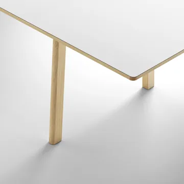 Ana dining table 220-320x95 cm - Nano laminate white-soaped oak - Fredericia Furniture