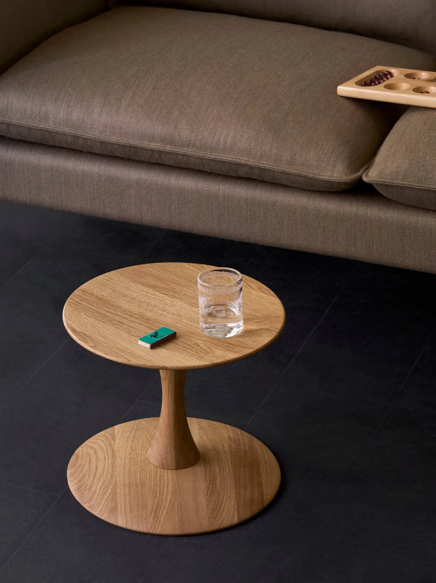 ND105 Trisse round stool, Oiled oak, Ø40x46 cm Fredericia Furniture