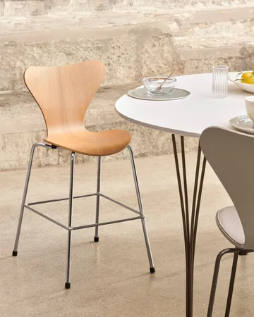 3177 Series 7 Junior chair chrome - Lacquered oak veneer - Fritz Hansen