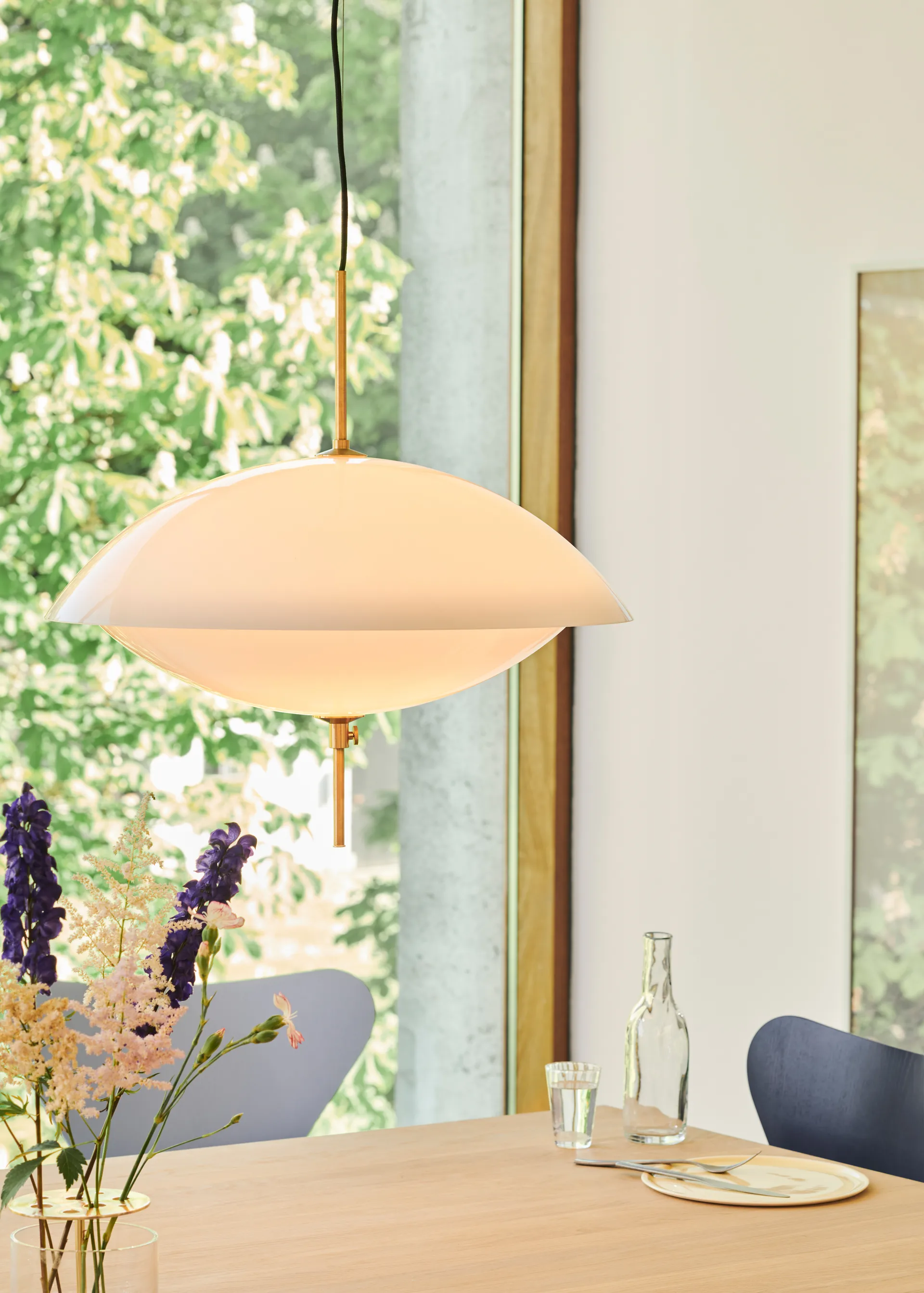 Clam pendant lamp, Ø44 cm Fritz Hansen